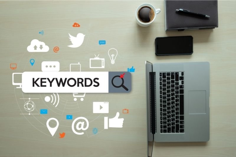 Je vais trouver les 100 mots-clés à travailler sur votre site
